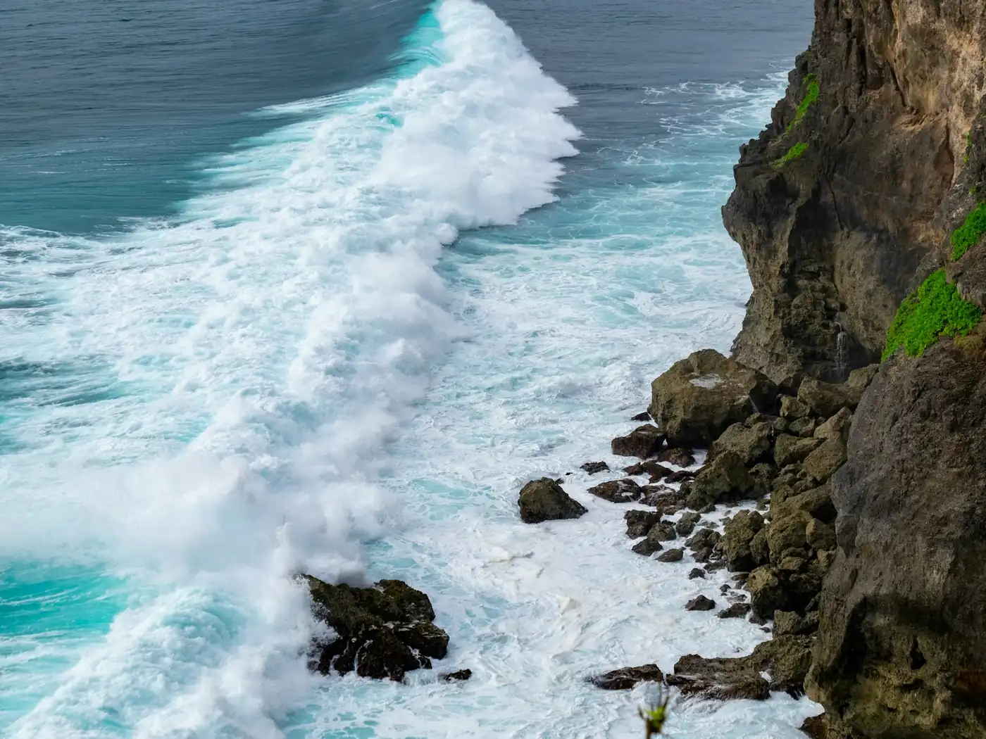How to Choose the Best Bali Private Yacht Charter Company