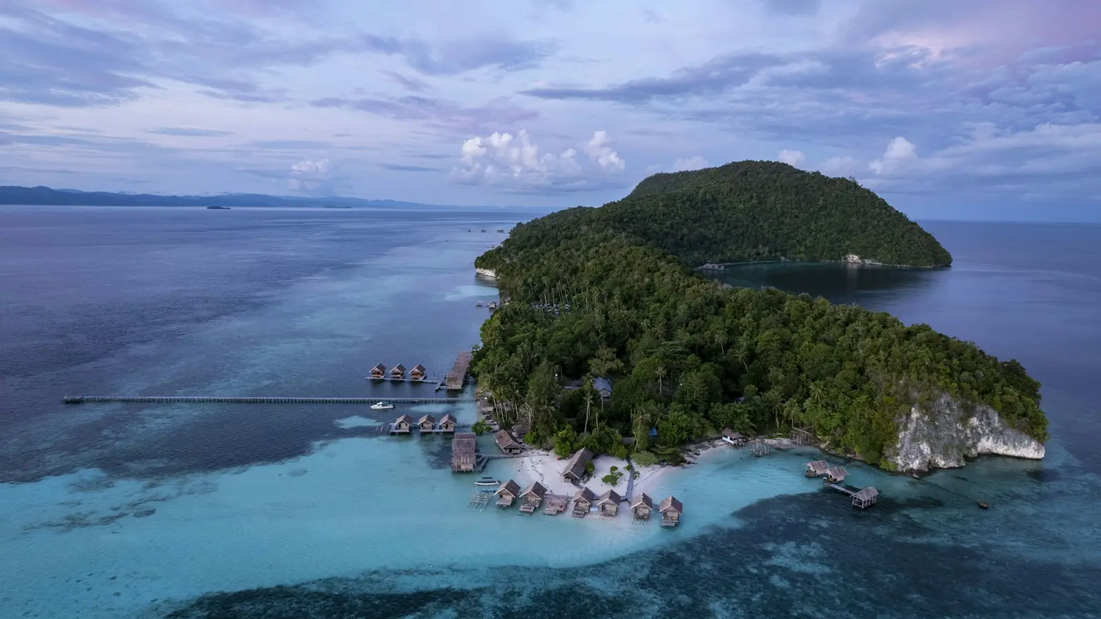 A 3-Day Luxury Yacht Itinerary Around the Nusa Islands